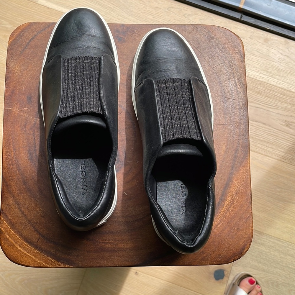 Vince slip on sneaker